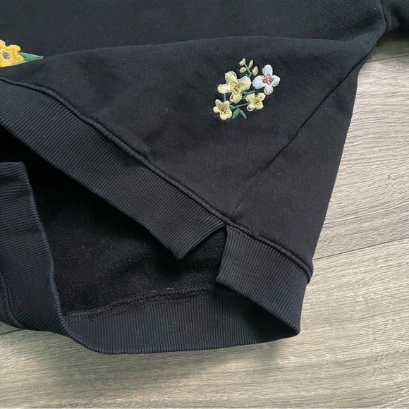 ZARA Kids Floral Embroidered Girls Size 9 Black Sweatshirt - Picture 3 of 8